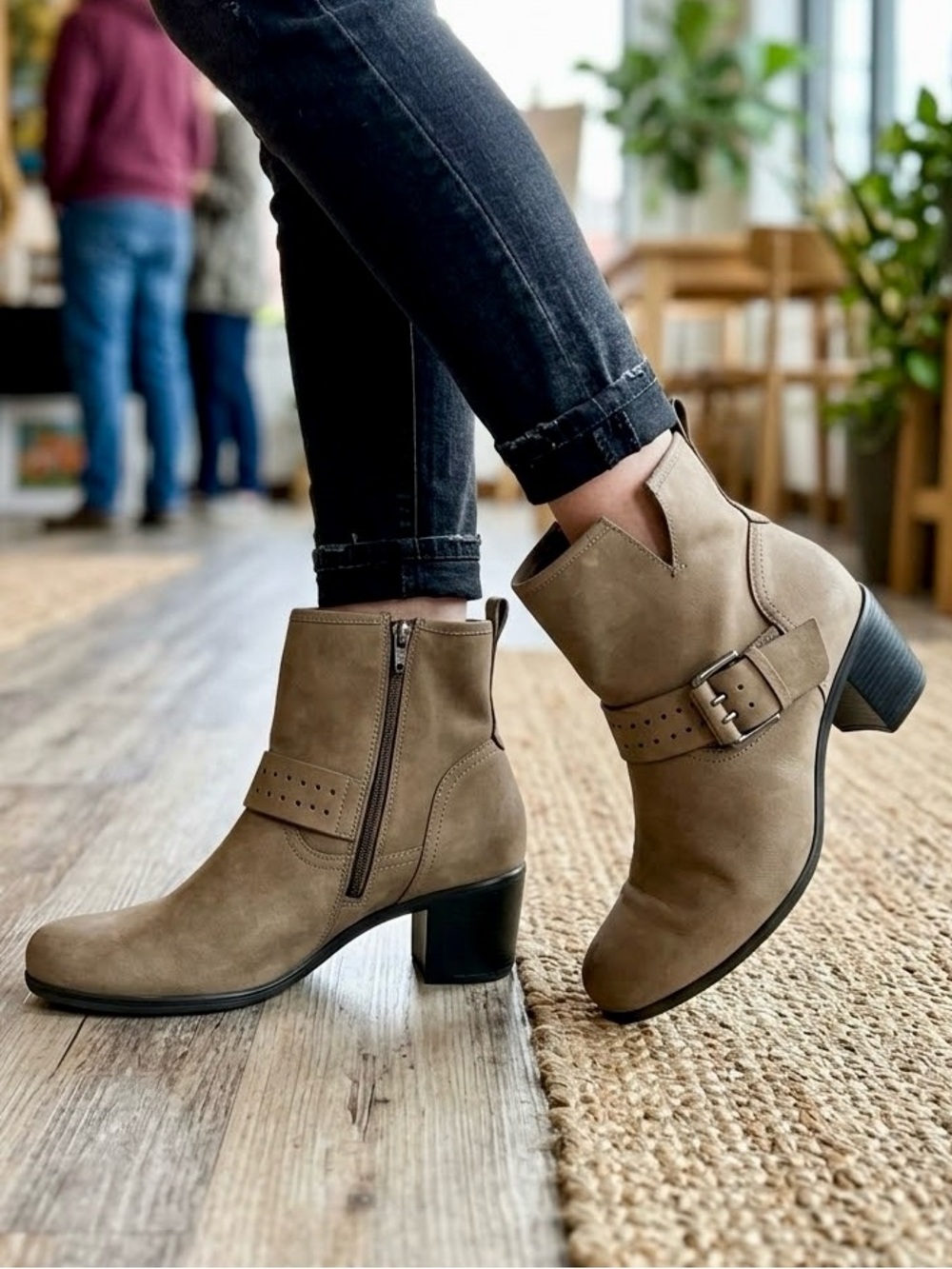 ECCO Women Brown Leather Ankle Booties Buckle Block Heel Boots Size 38 US 7-7.5
